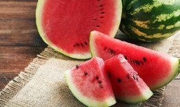 睡觉前吃瓜,揭秘夜晚吃瓜的奇妙体验