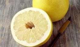 吃柚子和哈密瓜,夏日清新水果的完美邂逅