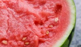 吃瓜买超,揭秘娱乐圈背后的甜蜜与争议