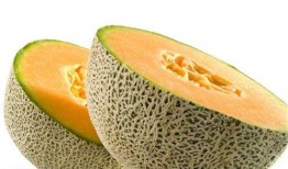 吃柚子和哈密瓜,夏日清新水果的完美邂逅