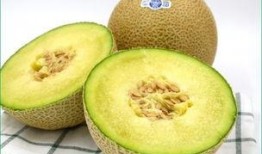 感冒吃哈密瓜好不,感冒期间食用哈密瓜的利弊分析