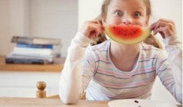 睡觉前吃瓜,揭秘夜晚吃瓜的奇妙体验