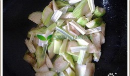 白色炒菜吃的瓜,舌尖上的清新滋味