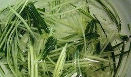 路边吃瓜的柳柳,揭秘街头百态